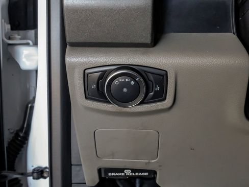 Used 2021 Ford F550 4x4 Crew Cab Super Duty w/ Power Equipment Group image 24