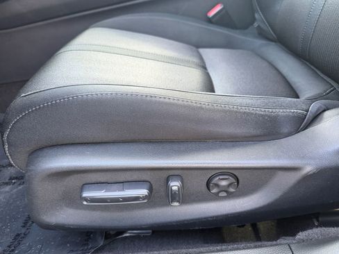 Used 2018 Honda Accord EX image 16