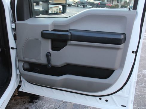 Used 2019 Ford F450 XL image 25