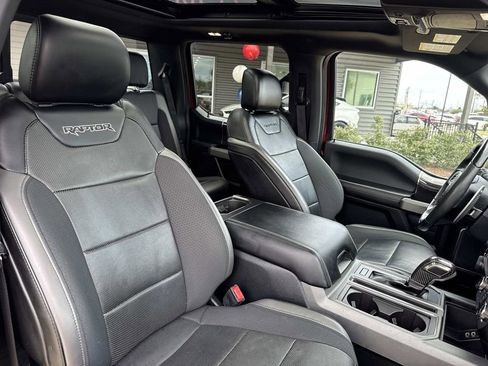 Used 2019 Ford F150 Raptor w/ Equipment Group 802A Luxury image 12