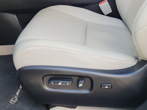 Used 2015 Lexus RX 450h FWD image 22