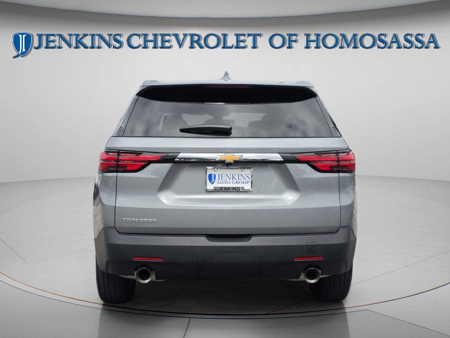 Used 2023 Chevrolet Traverse LS w/ Safety Package FWD image 6