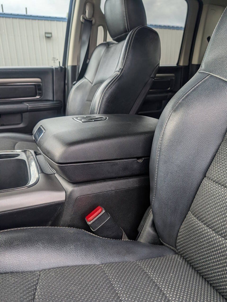 Used 2016 RAM 1500 Sport AWD/4WD image 25
