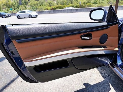 Used 2012 BMW 335i xDrive Coupe image 17