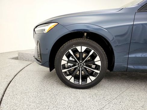 New 2026 Volvo XC60 B5 Plus w/ Climate Package PRO AWD/4WD image 29