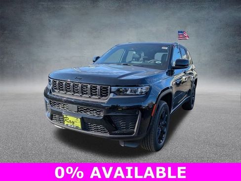 New 2026 Jeep Grand Cherokee Altitude image 8