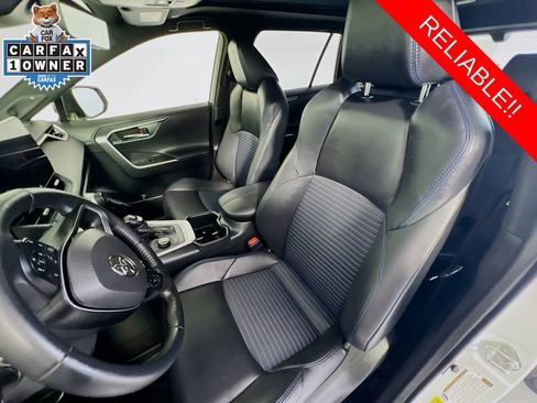 Used 2025 Toyota RAV4 XSE w/ Advanced Technology Package AWD/4WD image 22
