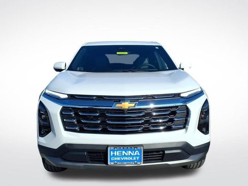 New 2026 Chevrolet Equinox LT w/ Convenience Package II FWD image 9