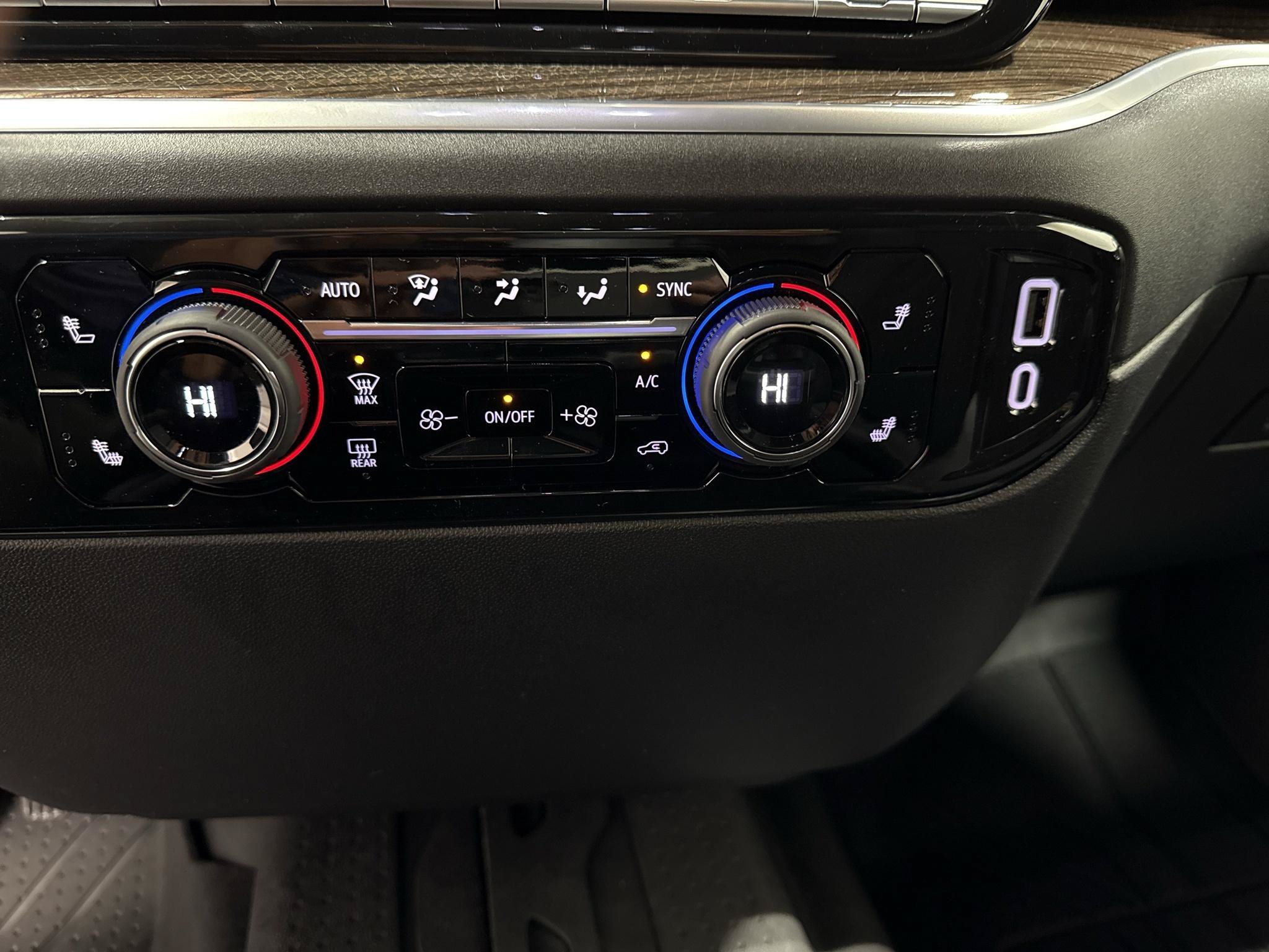 New 2026 Chevrolet Silverado 1500 RST w/ RST Select Package AWD/4WD image 11