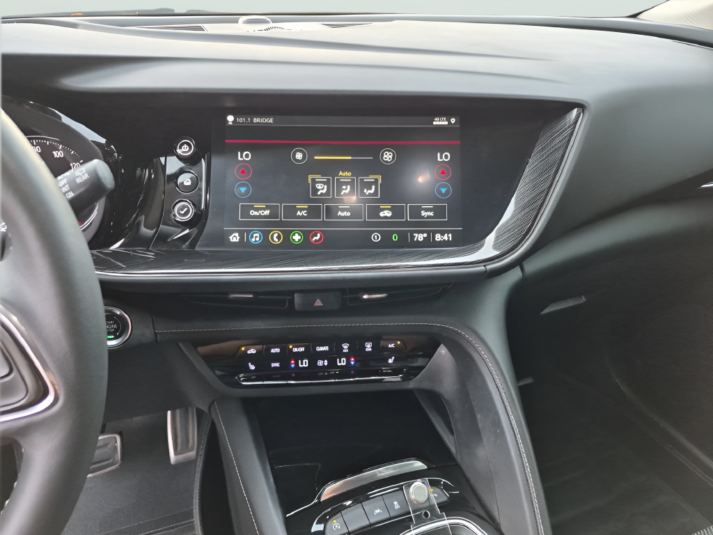 Used 2023 Buick Envision Essence w/ Sport Touring Package FWD image 22