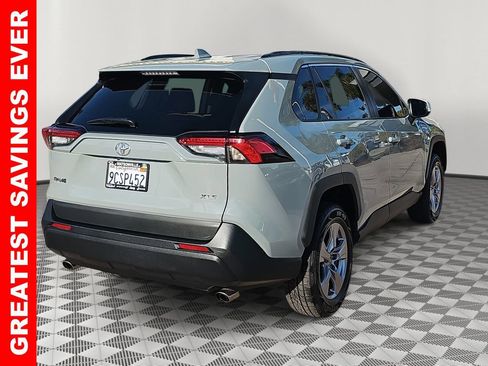 Used 2022 Toyota RAV4 XLE image 3