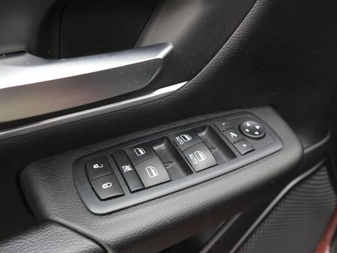 Used 2020 RAM 1500 Big Horn AWD/4WD image 40