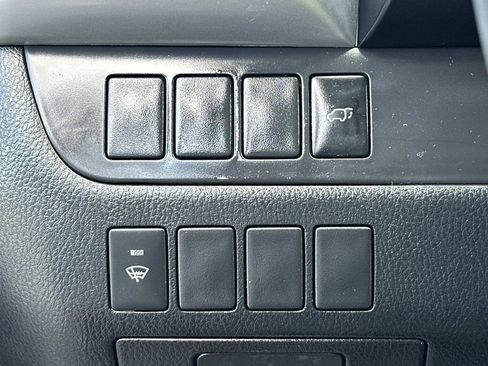 Used 2016 Toyota Highlander XLE FWD image 25