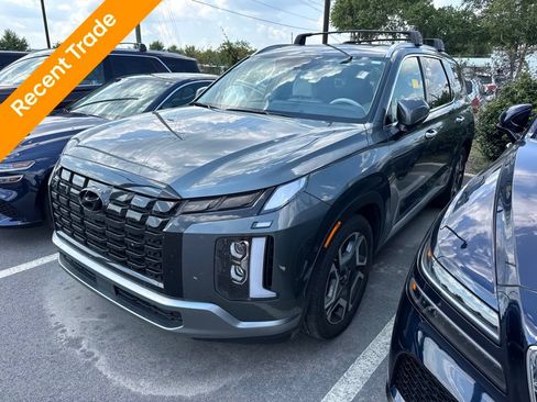 Used 2024 Hyundai Palisade Limited FWD image 1