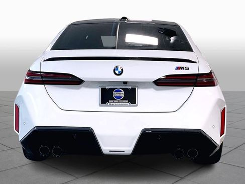 Used 2026 BMW M5 w/ Carbon Package image 8