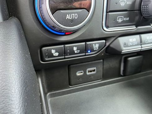 Used 2022 Chevrolet Tahoe High Country AWD/4WD image 36
