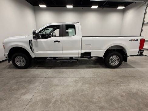 Used 2023 Ford F350 XL w/ Snow Plow Prep Package AWD/4WD image 43