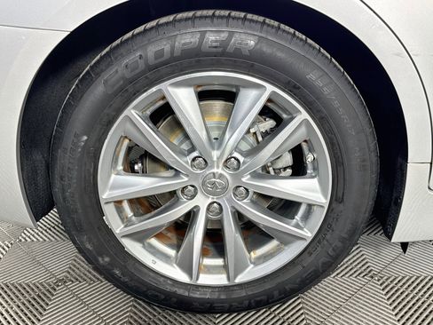 Used 2017 INFINITI Q50 3.0t Premium RWD image 31