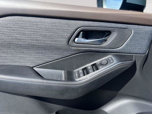 Certified 2023 Nissan Rogue SV AWD/4WD image 20