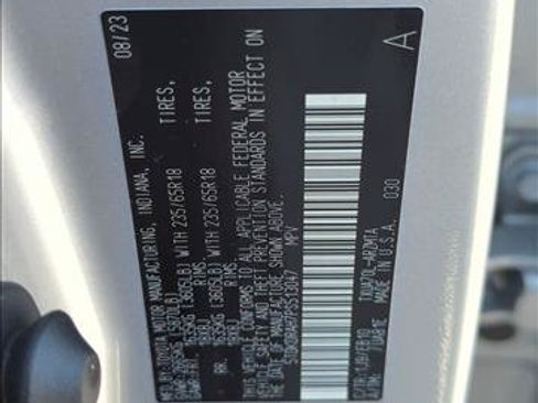Used 2023 Toyota Highlander XLE FWD image 28