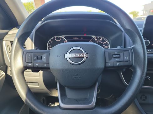 Certified 2025 Nissan Rogue S FWD image 18