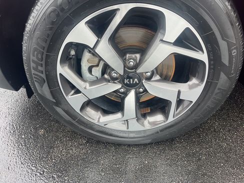 Used 2022 Kia Sportage LX image 9