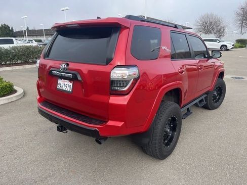 Used 2022 Toyota 4Runner TRD Off-Road Premium w/ Moonroof Package image 6