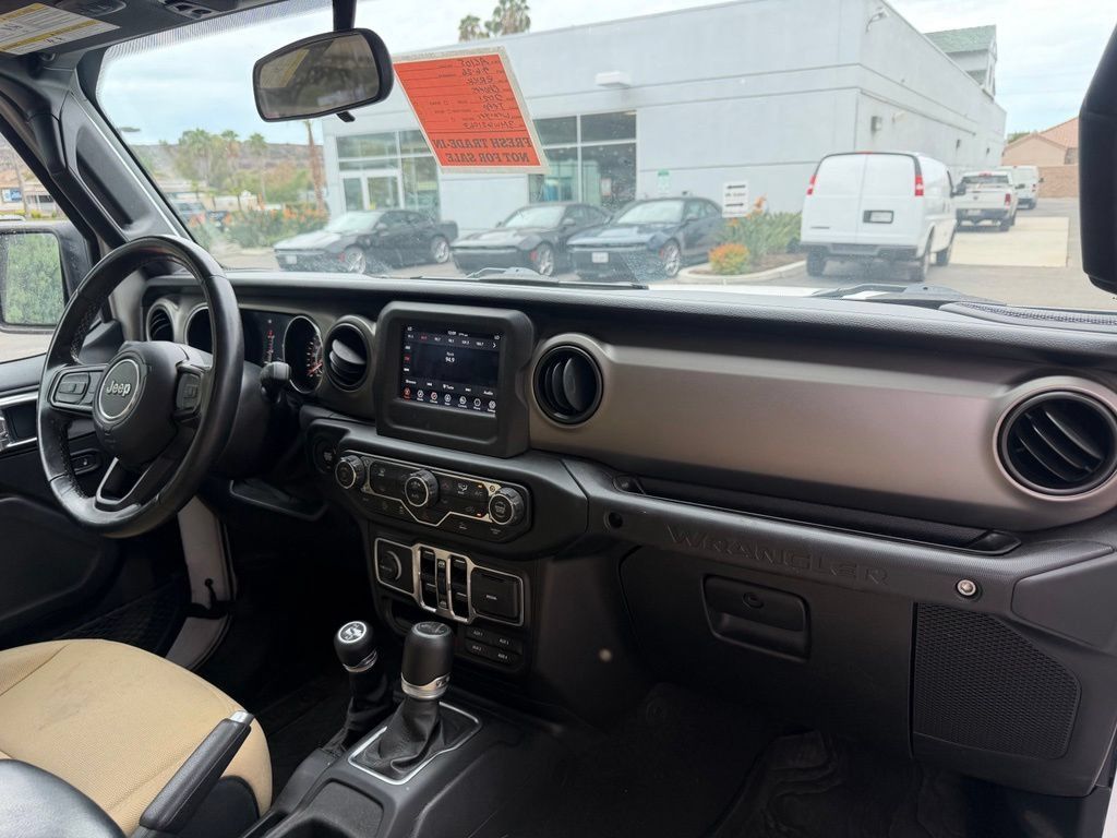 Used 2021 Jeep Wrangler Unlimited Sport AWD/4WD image 18