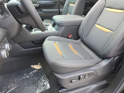 New 2026 GMC Sierra 2500 AT4 w/ AT4 Premium Plus Package AWD/4WD image 27