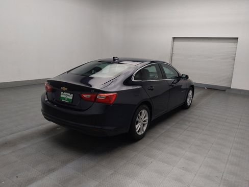 Used 2017 Chevrolet Malibu LT image 9