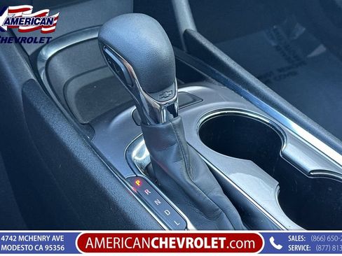 Used 2023 Chevrolet Malibu LT FWD image 29
