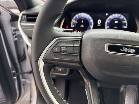 New 2025 Jeep Grand Cherokee Laredo X w/ Trailer Tow Package image 15