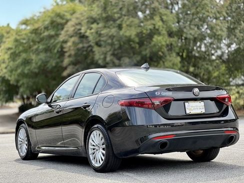 Used 2022 Alfa Romeo Giulia Sprint image 9