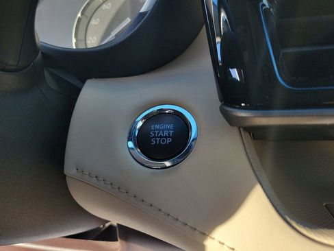 Used 2022 Toyota Highlander Limited image 31