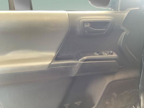Used 2023 Toyota Tacoma SR w/ SR Convenience Package AWD/4WD image 21