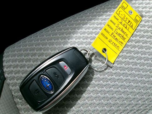 Used 2021 Subaru Forester Premium AWD/4WD image 20