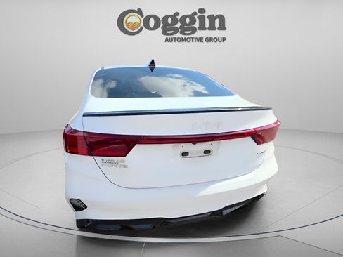 Used 2022 Kia Forte GT-Line w/ GT-Line Premium Package image 8