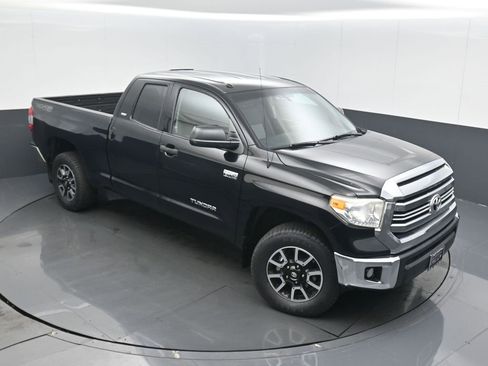 Used 2017 Toyota Tundra SR5 image 33