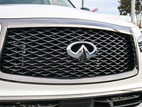 Used 2024 INFINITI QX80 Premium Select w/ All-Season Package image 6