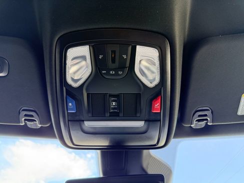 Used 2025 RAM 1500 Big Horn AWD/4WD image 19