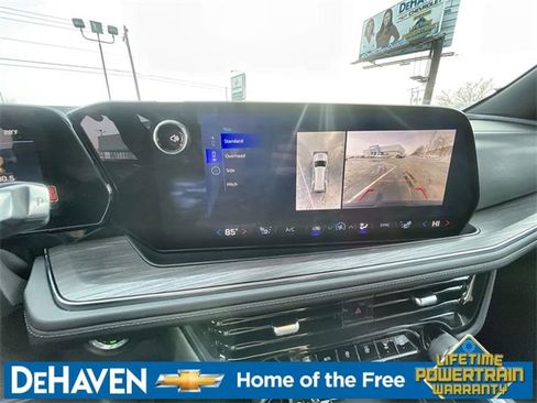 Used 2025 Chevrolet Tahoe Z71 AWD/4WD image 14
