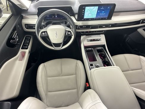 Used 2025 Lincoln Aviator Reserve w/ Illumination Package RWD image 24