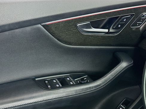 Used 2022 Audi Q8 Premium Plus w/ Premium Plus Package image 15