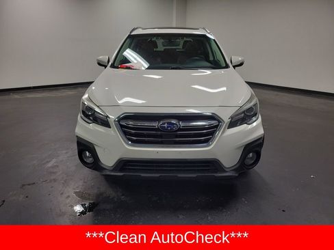 Used 2019 Subaru Outback 2.5i Touring image 2