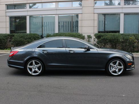 Used 2013 Mercedes-Benz CLS 550 w/ Premium I Pkg image 6