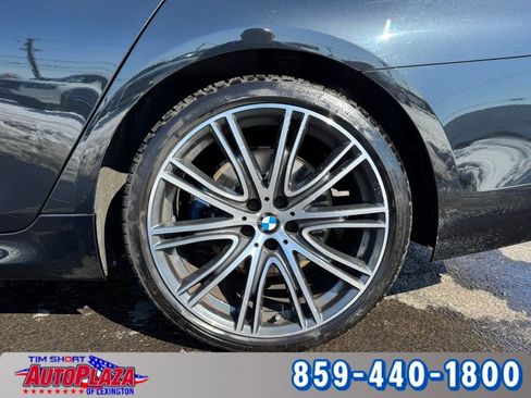 Used 2019 BMW M550i xDrive w/ Premium Package image 20