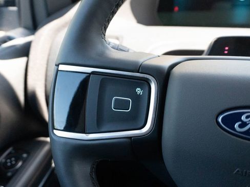 Used 2025 Ford Expedition Max Active image 33