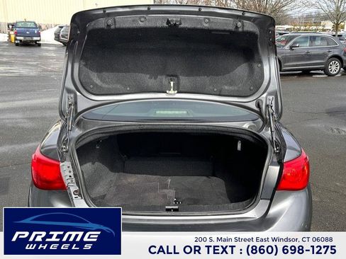 Used 2015 INFINITI Q50 Premium w/ Deluxe Touring Package image 13