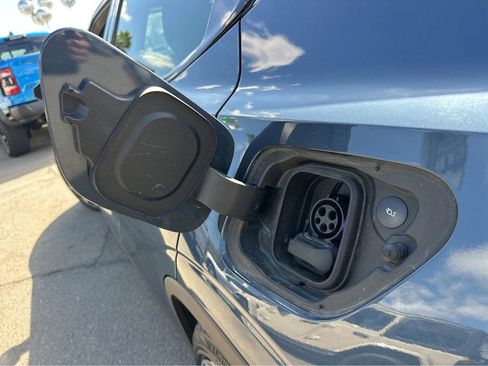 Used 2022 Polestar Polestar 2 w/ Performance Package image 38