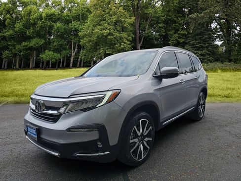 Used 2022 Honda Pilot Touring image 3